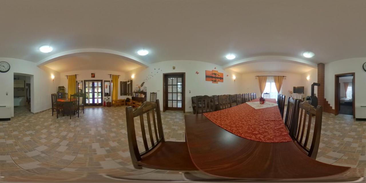 Pensiunea Maya Sîmbăta de Sus Exterior foto